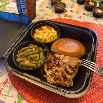 Mission BBQ - Pulled pork with green beans and Mac n cheese - Barbeque Near Me - Gurnee, Illinois Mission BBQ - Pulled pork with green beans and Mac n cheese - Barbeque Near Me - Gurnee, Illinois