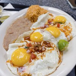 La Prieta Linda - Huevos rancheros