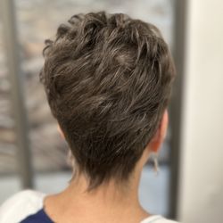 Twisted Scissors Salon - Textures short haircuts