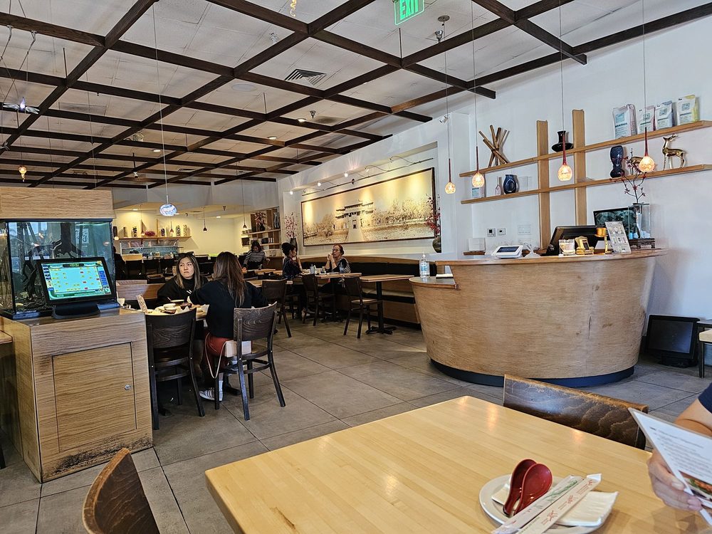 Quan Hy Restaurant