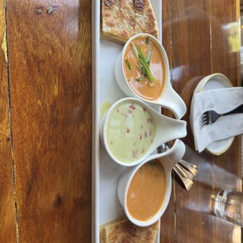 Ayutthaya Thai - Curry Trio with Roti - Thai Near Me - Seattle, Washington