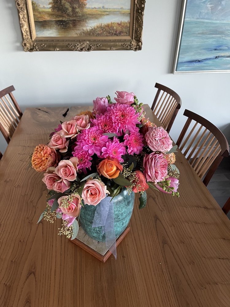 VIVIO FLOWERS Updated August 2024 27 Photos 1125 W Pender Street