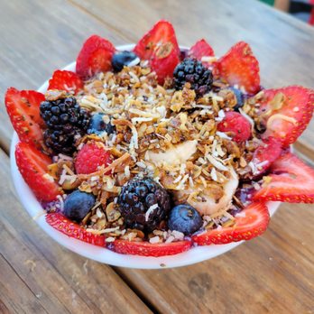 Kitchenette - 08.04.2021 - Acai bowl - Breakfast & Brunch Near Me - Templeton, California Kitchenette - 08.04.2021 - Acai bowl - Breakfast & Brunch Near Me - Templeton, California