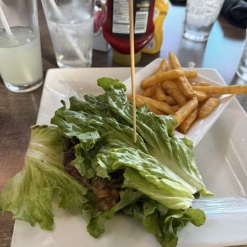 Blu Burger Grille - Habanero Burger - lettuce wrap - Burgers Near Me - Scottsdale, Arizona