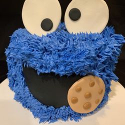 Schuman Sweets - Smash cake. Vanilla cake with banana Bavarian cream