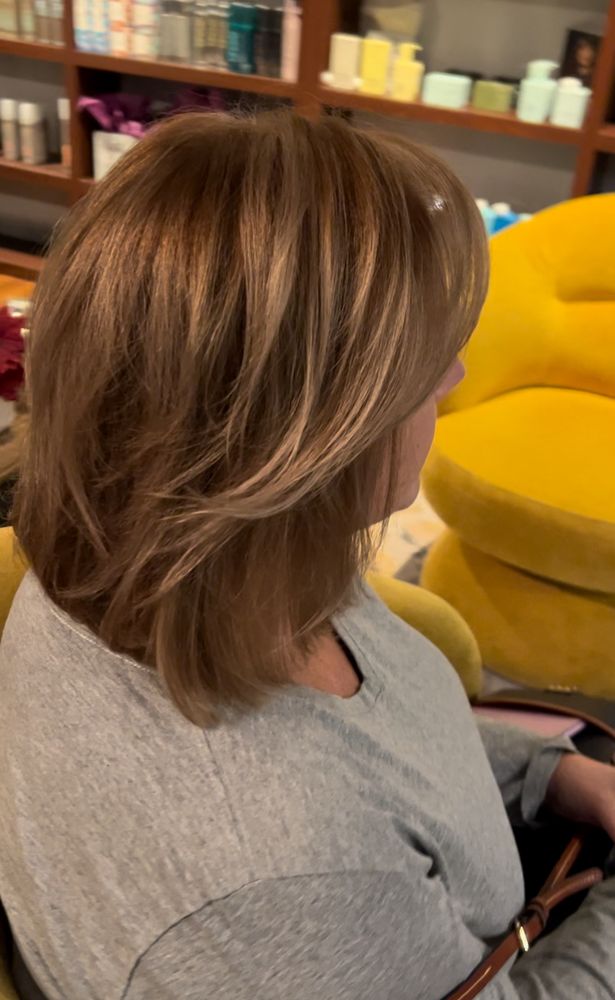 Hair By Ashley P Logo