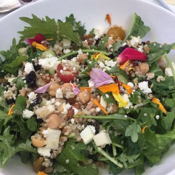 Polo Lounge - Hollywood Salad - New American Near Me - Beverly Hills, California Polo Lounge - Hollywood Salad - New American Near Me - Beverly Hills, California