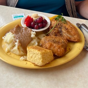 Screamin' Chicken Diner - Diners Near Me - Gaston, Oregon Screamin' Chicken Diner - Diners Near Me - Gaston, Oregon