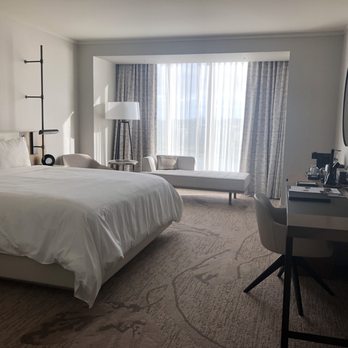 JW Marriott Parq Vancouver - Upper floor water view King room - Hotels Near Me - Vancouver, British Columbia JW Marriott Parq Vancouver - Upper floor water view King room - Hotels Near Me - Vancouver, British Columbia