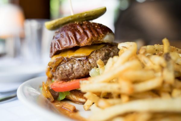 Gibsons Bar & Steakhouse by null