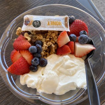 Red Scooter Deli - Yogurt Granola Bowl - Delis Near Me - Paso Robles, California