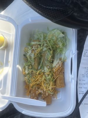 Roberto's Taco Shop by null