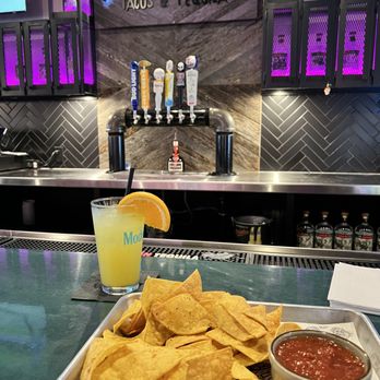 Banditos Bar & Kitchen- Towson - Orange Crush with chips & salsa - Tacos Near Me - Towson, Maryland