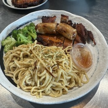 Chic n' Time - 5 spice chicken with garlic noodles and an imperial roll - Noodles Near Me - San Francisco, California Chic n' Time - 5 spice chicken with garlic noodles and an imperial roll - Noodles Near Me - San Francisco, California