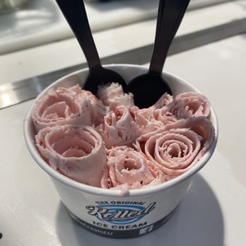 Rolled Ice Cream - Strawberry lemon rolled ice cream! - Ice Cream & Frozen Yogurt Near Me - Las Vegas, Nevada Rolled Ice Cream - Strawberry lemon rolled ice cream! - Ice Cream & Frozen Yogurt Near Me - Las Vegas, Nevada