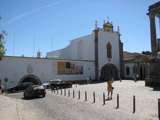Roman Temple of Évora by null