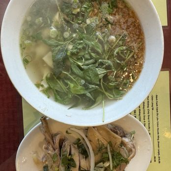 Pho Tuan Canh - Glass noodle soup with chicken thigh (mien ga dui) - Vietnamese Near Me - Garden Grove, California