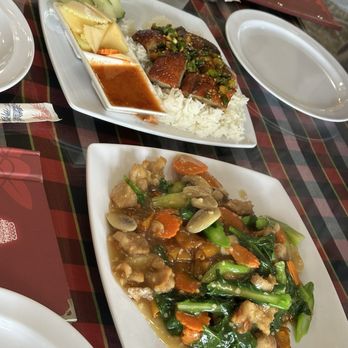 Monorom Cambodian Restaurant - Cambodian Near Me - Long Beach, California Monorom Cambodian Restaurant - Cambodian Near Me - Long Beach, California