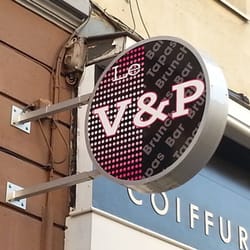 Le V & P - Le V &amp P