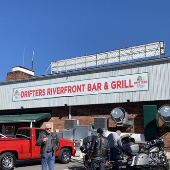 Drifters Riverfront Bar & Grill - Bars Near Me - Astor, Florida Drifters Riverfront Bar & Grill - Bars Near Me - Astor, Florida