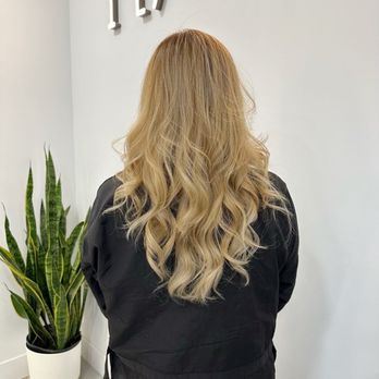 Haiier Hair Salon - Blonde ombre bayalage by Jay - Hair Salons Near Me - Flushing, New York Haiier Hair Salon - Blonde ombre bayalage by Jay - Hair Salons Near Me - Flushing, New York