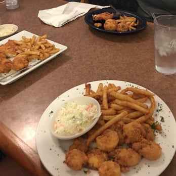 Big Daddy's  Restaurant - Seafood Near Me - Kure Beach, North Carolina