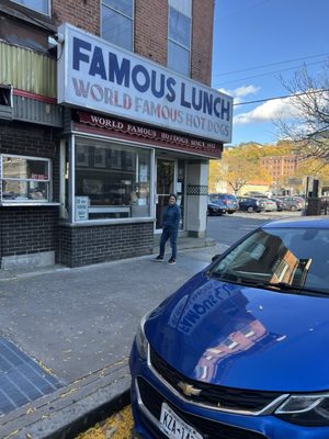Famous Lunch by null