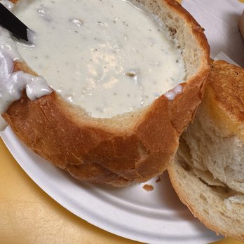 Splash Cafe - Clam Chowder - American Near Me - Pismo Beach, California