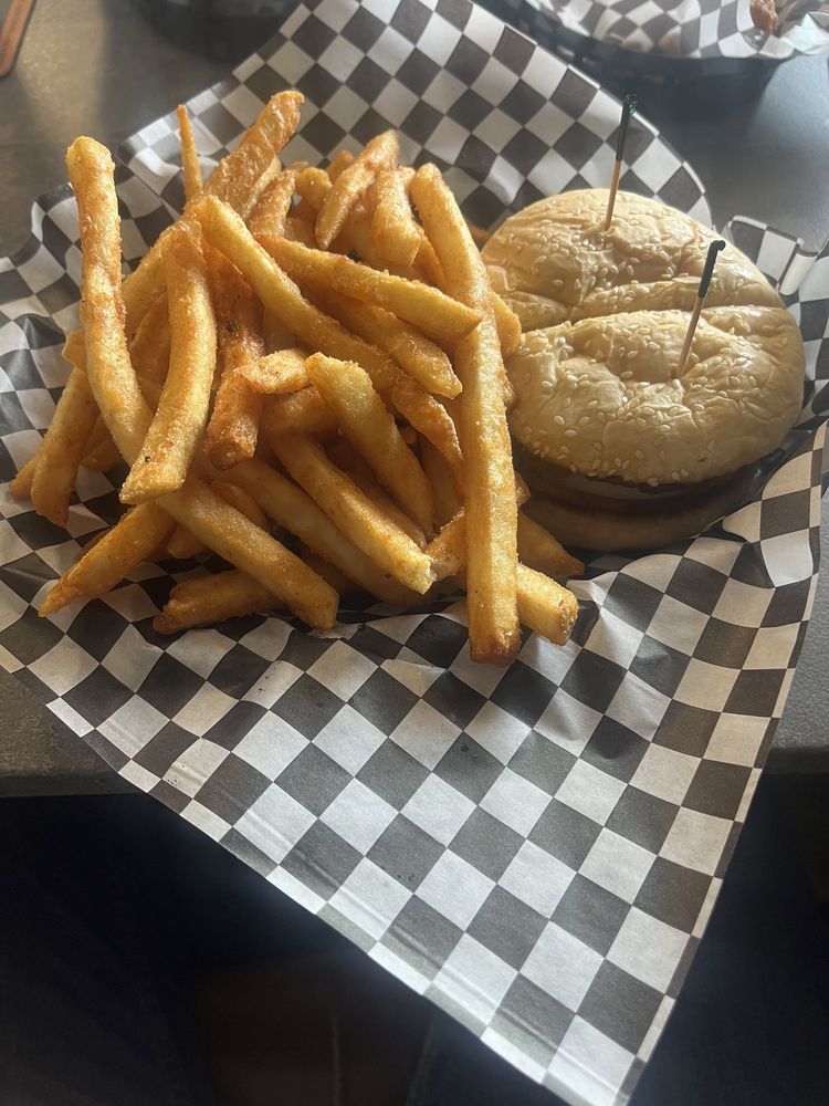 Bj's Branding Iron Cafe & Saloon