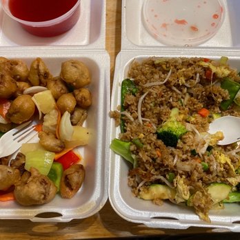 Lulu's Kitchen - Sweet and sour pork. Vegetable fried rice with no mushrooms. - Chinese Near Me - Albuquerque, New Mexico