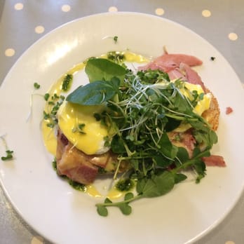 Shell's Café - Eggs benedict - Desserts Near Me - Strandhill, SO Shell's Café - Eggs benedict - Desserts Near Me - Strandhill, SO