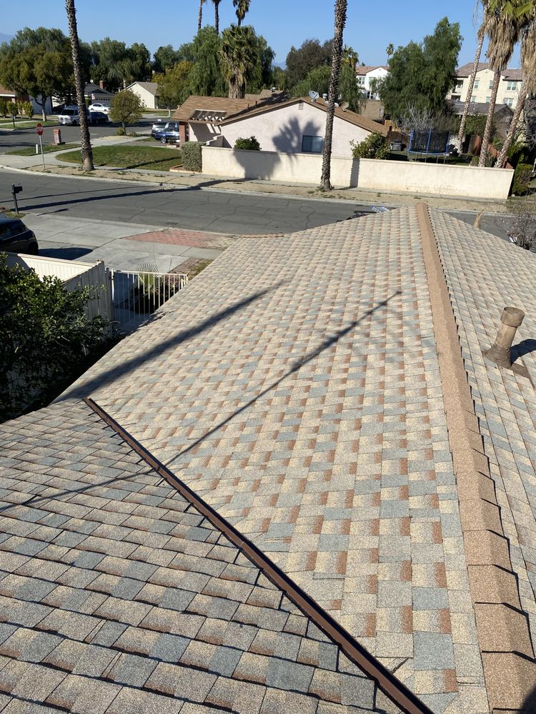 Slide of Aal's Roofing