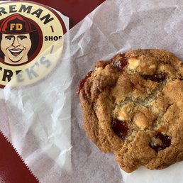 White Chocolate Chip Cookie