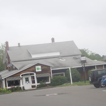 Riverdale Farms Shopping - Shopping Centers Near Me - Avon, Connecticut Riverdale Farms Shopping - Shopping Centers Near Me - Avon, Connecticut