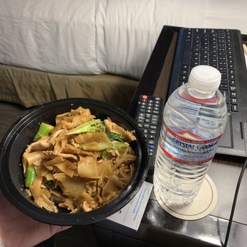Jetta Thai Express - Pad See Ew Noodle - Thai Near Me - El Segundo, California