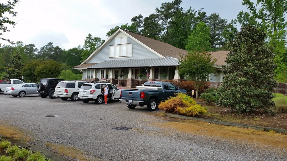 BURGAW VETERINARY HOSPITAL Updated August 2024 1255 US Hwy 117 N, Burgaw, North Carolina