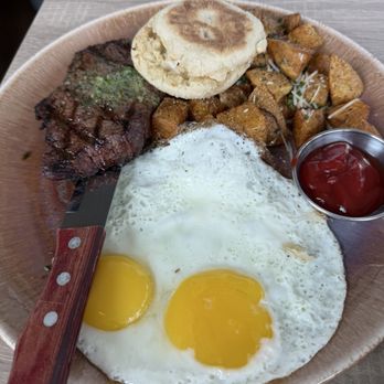 Lighthouse - Classic Two Egg Breakfast plus filet mignon $45 - Breakfast & Brunch Near Me - Newport Beach, California Lighthouse - Classic Two Egg Breakfast plus filet mignon $45 - Breakfast & Brunch Near Me - Newport Beach, California