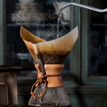 Legendary Pixels Photo - Chemex brewed coffee - Session Photography Near Me Legendary Pixels Photo - Chemex brewed coffee - Session Photography Near Me