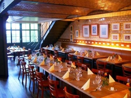 Restaurant Umspannwerk Ost by null