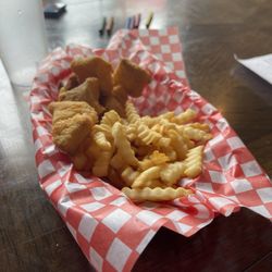 Herring Cove Restaurant - Kids fish bites