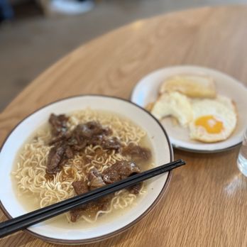 Sammi - Breakfast & Brunch Near Me - Toronto, Ontario