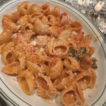 DeNuccis - Lumache arrabiata - New American Near Me - Lincoln Park, Illinois