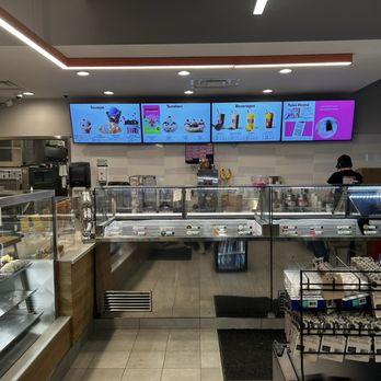 Baskin-Robbins - Ice Cream & Frozen Yogurt Near Me - Coralville, Iowa Baskin-Robbins - Ice Cream & Frozen Yogurt Near Me - Coralville, Iowa