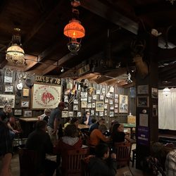 Saloon No 10 - Inside