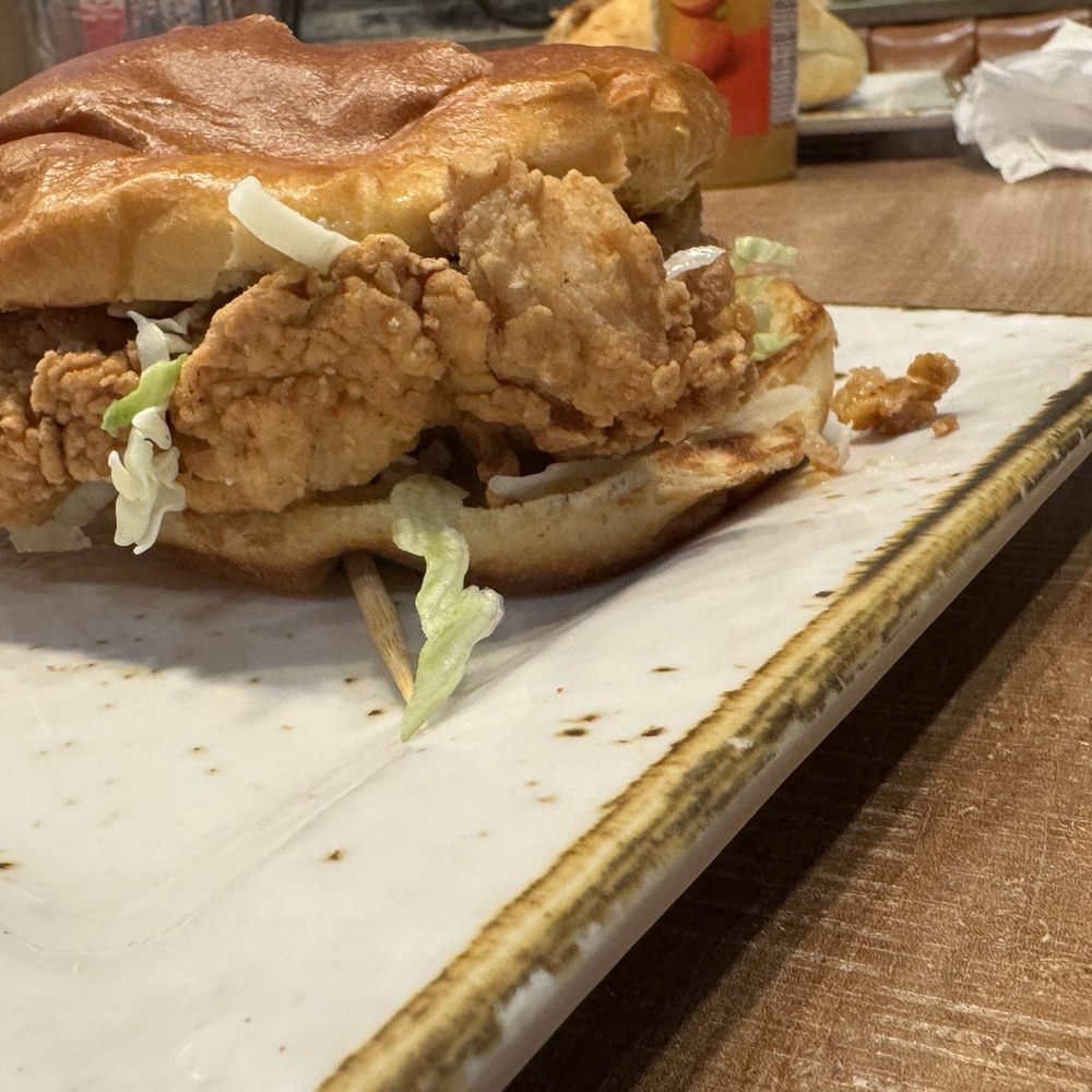 Vonns - Chicken Nash Single - Burgers Near Me - Vancouver, British Columbia Vonns - Chicken Nash Single - Burgers Near Me - Vancouver, British Columbia