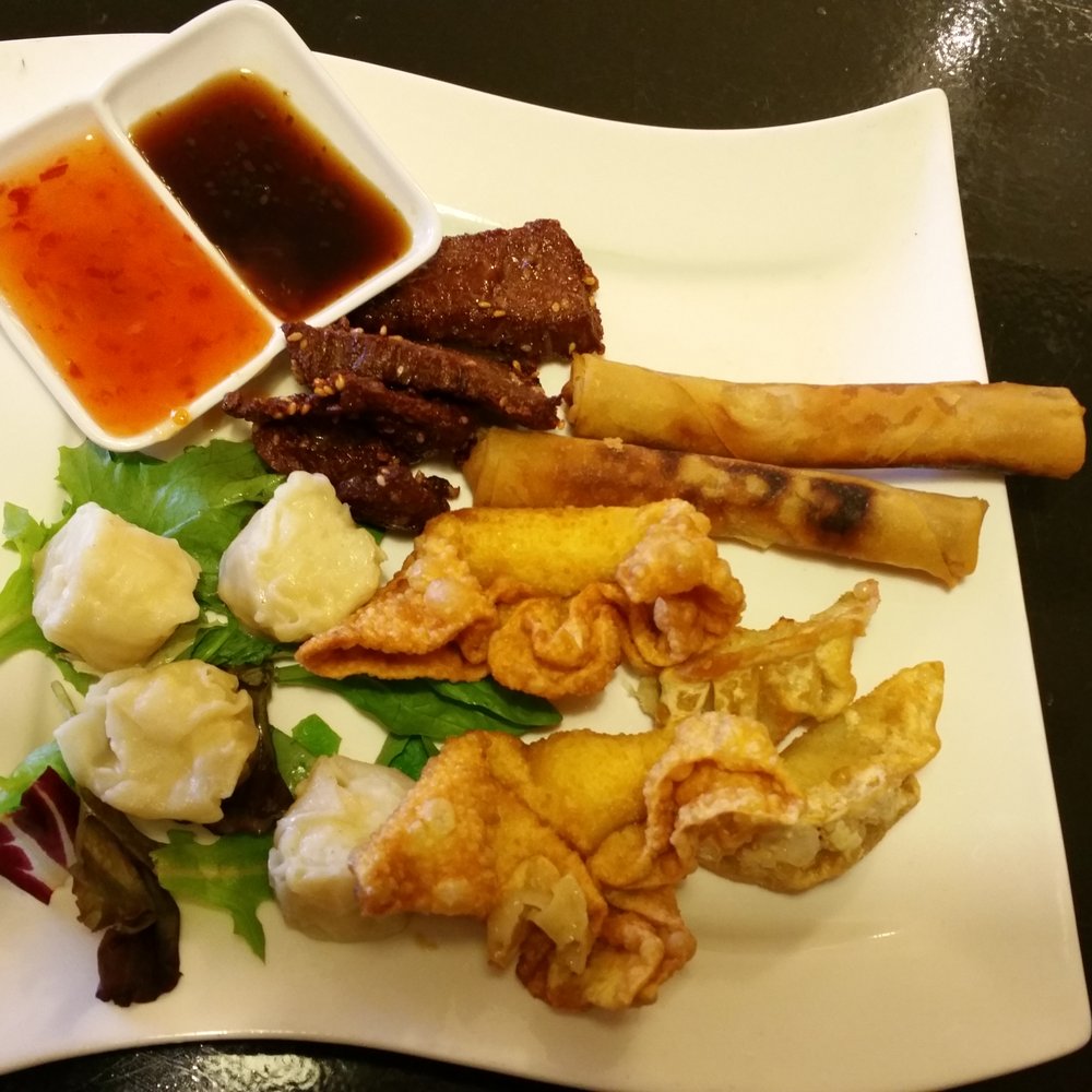 Zapp Thai - This was a sampler appetizer.   It was so enjoyable.  I could have just eaten that alone.  There is a beef heaven on there good. - Thai Near Me - Edwardsville, Illinois