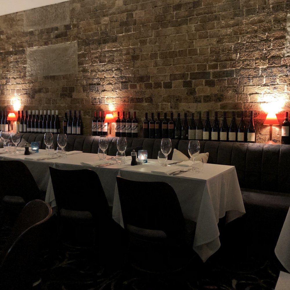 deVine Food & Wine - Dining room - Wine Bars Near Me - Sydney, NSW