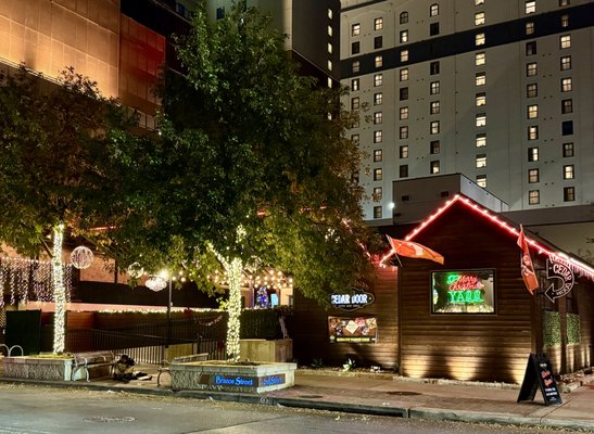 Cedar Door Patio Bar & Grill by null