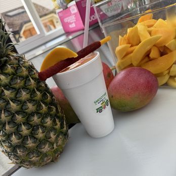Smoothies Blends - Juice Bars & Smoothies Near Me - Janesville, Wisconsin Smoothies Blends - Juice Bars & Smoothies Near Me - Janesville, Wisconsin