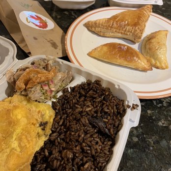 Cubanidad - Toston Burger, Pastelitos Cubanos guava and cheese, Cuban Fried Rice- Mojo Roasted Pork, Empanadas. - Cuban Near Me - Henderson, Nevada Cubanidad - Toston Burger, Pastelitos Cubanos guava and cheese, Cuban Fried Rice- Mojo Roasted Pork, Empanadas. - Cuban Near Me - Henderson, Nevada